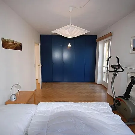 Ferienwohnung Zeno Reichenbachstrasse 9 B